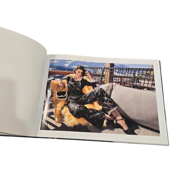 Chanel Fall/ Winter 2021-2021 Hard Cover Table Book - Picture 2 of 4